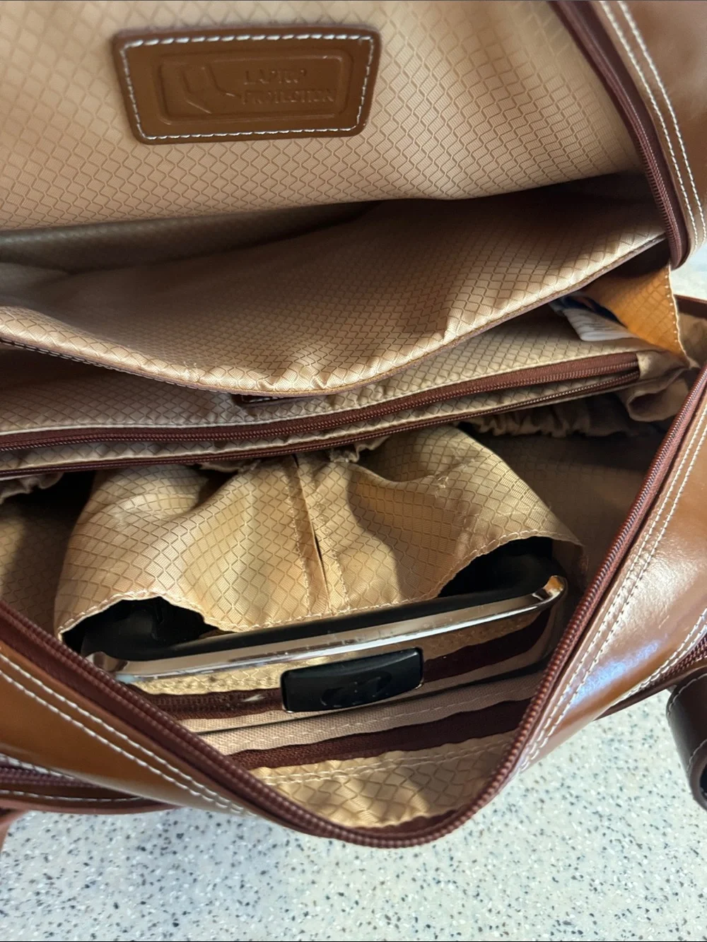 McKlein Edgebrook Leather Brown Wheeled Laptop Briefcase Travel Bag.Unisex